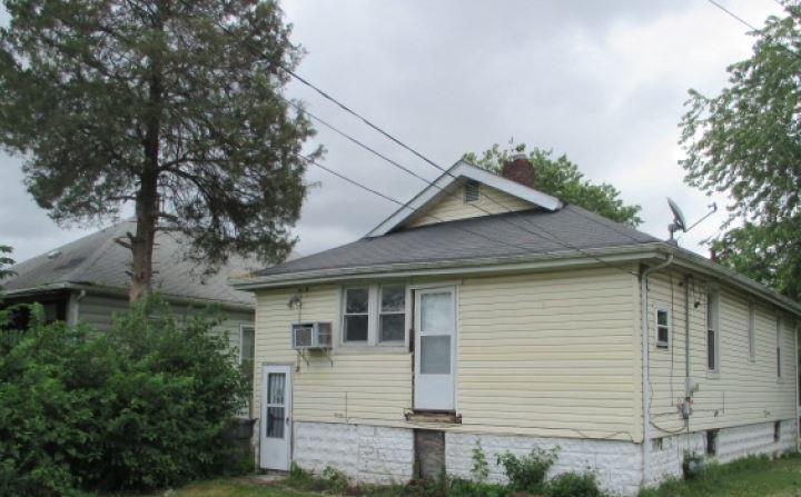 37th St, East Saint Louis, IL 62205 #1
