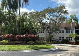 Condo 1BR 1BA - 2303 N CONGRESS AVE APT 21, Boynton Beach, FL