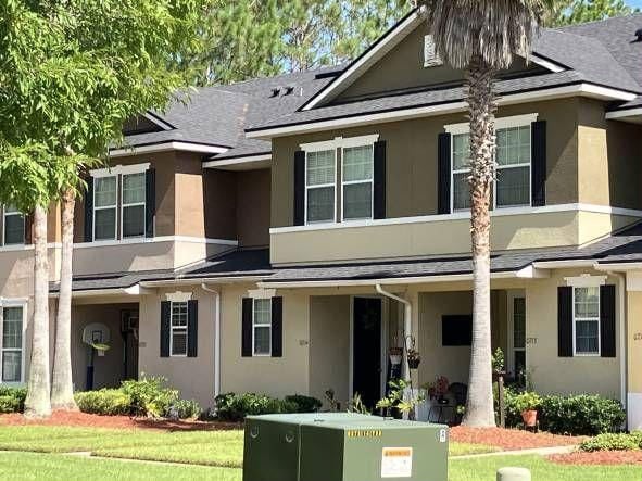 625 Oakleaf Plantation Pkwy photo 2