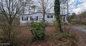 Mobile Home 3BR 2BA - 158 Batley Loop Rd, Clinton, TN