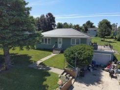 Single Family 2BR 2BA - 207 W CARLETON ST, Toledo, IA
