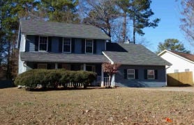 Single Family 4BR 3BA - 7377 MOCKINGBIRD TRL, Riverdale, GA