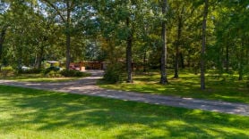 Single Family 5BR 4BA - 8454 OLD MONROE RD, Bastrop, LA