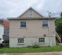Single Family 2BR 1BA - 75 S HAMILTON AVE, Greensburg, PA