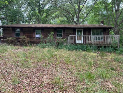 Single Family 3BR 2BA - 10057 KINGS HWY, Montross, VA