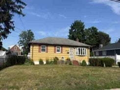 Single Family 3BR 1BA - 330 VESPUCCI AVE, Copiague, NY
