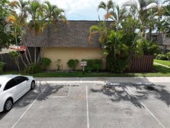 Townhome 2BR 3BA - 4804 WATERVIEW CIR, Palm Springs, FL