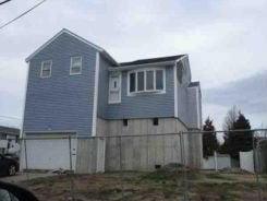 Single Family 4BR 3BA - 60 MEISTER BLVD, Freeport, NY