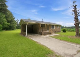 Single Family 3BR 2BA - 687 WESGAR AVE, Eutawville, SC
