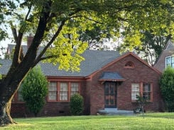 Single Family 4BR 2BA - 1602 VOLLINTINE AVE, Memphis, TN