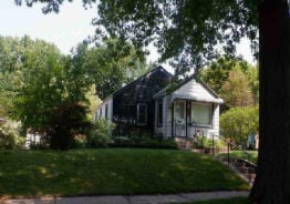 Single Family 2BR 1BA - 2073 4TH ST E, Saint Paul, MN