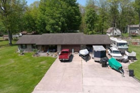 Single Family 3BR 3BA - 1335 N 140 W, Angola, IN