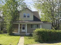 Single Family 3BR 2BA - 133 NORDHAM DR, Bedford, OH