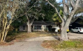 Single Family 3BR 2BA - 4135 GRIFFING DR, Port Arthur, TX