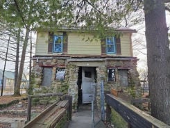 Single Family 2BR 1BA - 112 W WALNUT STREET, Pleasantville, OH