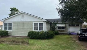 Single Family 3BR 2BA - 135 PIERCE ST, Golden Meadow, LA