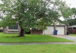 Single Family 3BR 2BA - 333 MUNSON CT, Angleton, TX