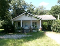 Single Family 4BR 2BA - 739 CLAXTON AVE N, Elba, AL