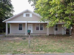 Single Family 3BR 2BA - 2016 WILLIAMS ST, Van Buren, AR