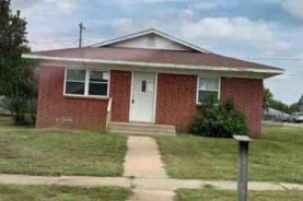 Single Family 3BR 2BA - 322 S OLIVE ST, Shattuck, OK
