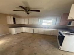 Single Family 3BR 1BA - 643 1ST AVENUE, Clinton, IA