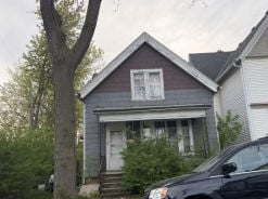 Single Family 5BR 2BA - 2620 S PINE AVE, Milwaukee, WI