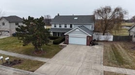 Single Family 3BR 3BA - 7940 W HARVEST DR, Frankfort, IL