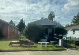 Single Family 3BR 1BA - 417 E LADIES MILE RD, Richmond, VA