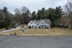 Single Family 5BR 4BA - 71 EVERGREEN DR, East Longmeadow, MA
