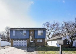 Single Family 4BR 2BA - 5168 STEPHANIE DR, Granite City, IL