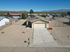 Single Family 3BR 2BA - 6535 NIELSEN WAY, Golden Valley, AZ