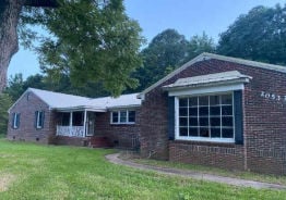 Single Family 4BR 2BA - 20533 AL HIGHWAY 9, Piedmont, AL