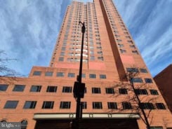 Single Family 3BR 3BA - 10 E LEE ST 1002-1003, Baltimore, MD