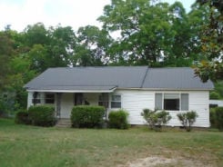 Single Family 2BR 2BA - 512 E VANCE ST, Laurinburg, NC